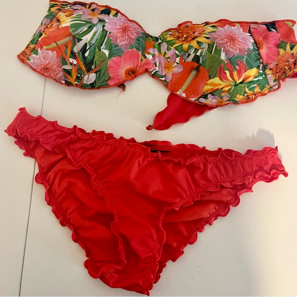 Floral Print Women's Bikini Set- Suits better small breast